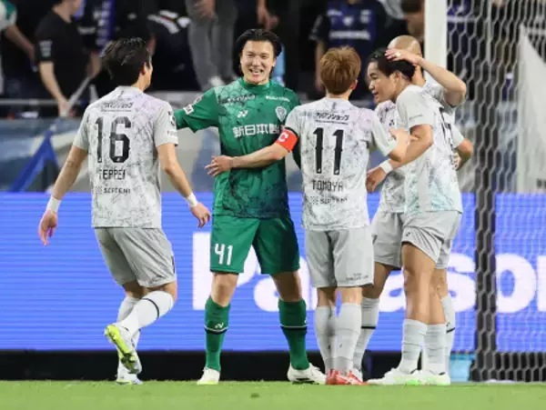 福岡が逆転勝ち　Ｊリーグ