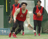 「平川蓮「勝負できる体力を」＝新人合同自主トレ―プロ野球・広島」の画像1