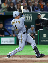 森下の先制適時打　プロ野球