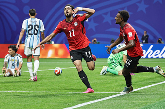 喜ぶジーコ　Ｗ杯サッカー