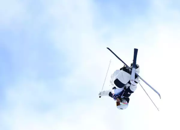 決勝１回目の冨高　五輪