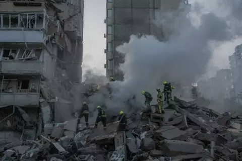 ロシアがキーウに大規模攻撃、１人死亡 ３１人負傷