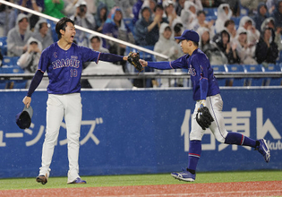 岡林と高橋宏　プロ野球