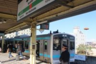 被災の八戸線、全線で運転再開