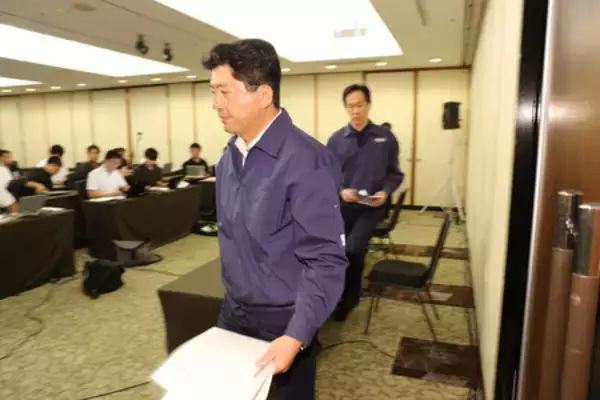 声詰まらせ「爆発、想定しきれず」＝一時避難完了も、悔しさにじませ―イオン社長・熊本震度７