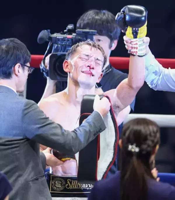 窮地脱し、後半に本領＝堤「ドネアは強かった」―ボクシング世界戦