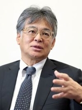 報酬、積極的に引き上げ