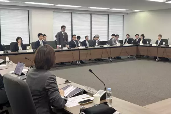 裁量制見直し、議論継続