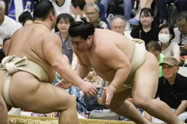 稽古する義ノ富士
