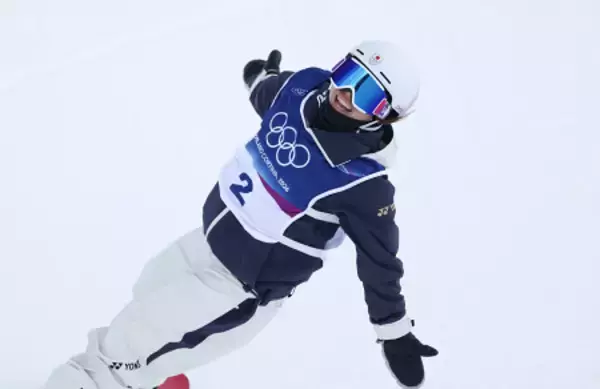 笑顔の冨田せな　五輪