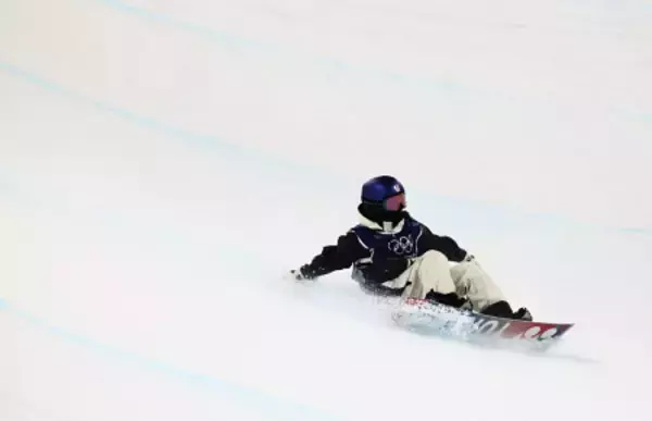 転倒する清水　五輪