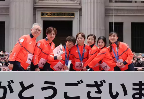 フィギュアスケートの選手ら