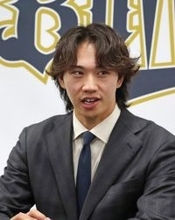 契約更改した片山　プロ野球