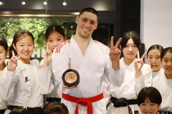 「ウクライナ元選手にメダル返還」の画像