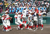 「智弁和歌山、５年ぶり夏制覇　高校野球」の画像1