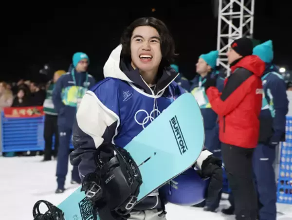 引き揚げる荻原　五輪