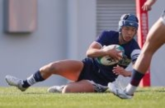 鈴木の先制トライ　高校ラグビー