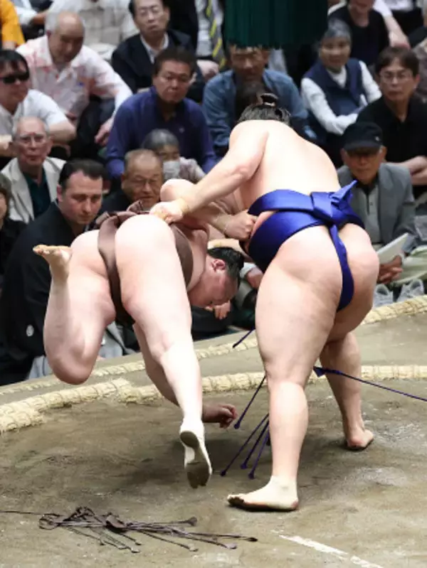 欧勝馬の上手投げ