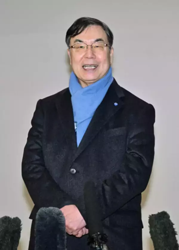 坂口さん「楽しみたい」＝ノーベル授賞式に向け出発