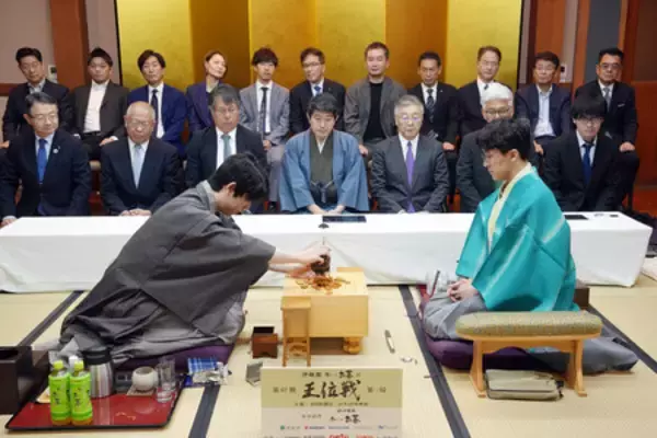 藤井聡太六冠に伊藤匠二冠挑む＝将棋・王位戦７番勝負が開幕