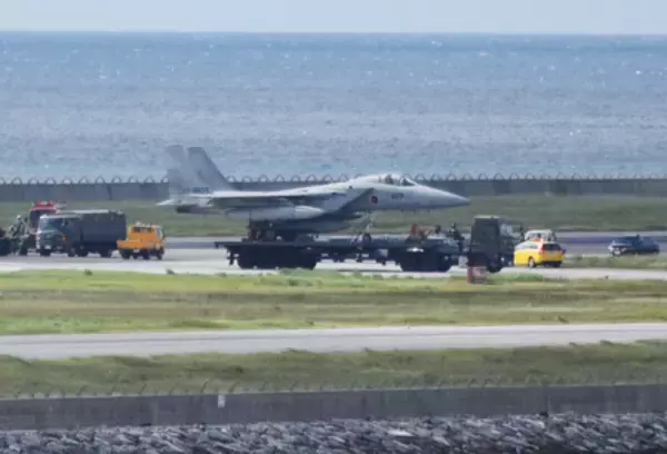 空自Ｆ１５トラブルか、立ち往生＝第２滑走路、一時閉鎖―那覇空港