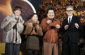 渋谷の真ん中で作品をＰＲ