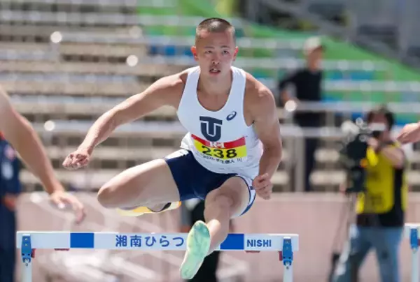力走する柳田　陸上日本学生個人選手権