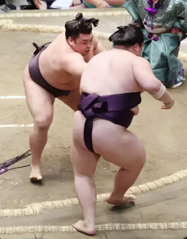 霧島の寄り切り