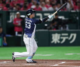 長谷川の２点二塁打　プロ野球