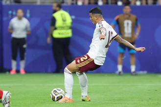 ゴールを決めるポロ　Ｗ杯サッカー