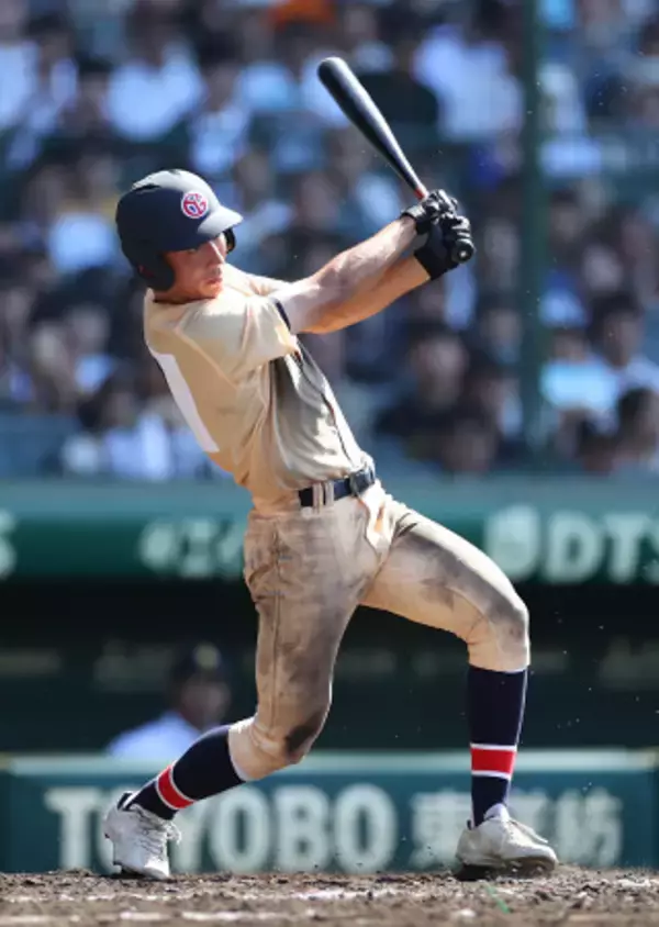 高磯の２点三塁打　高校野球
