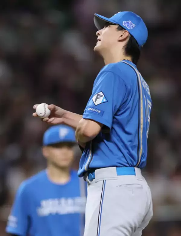 厳しい表情の達　プロ野球