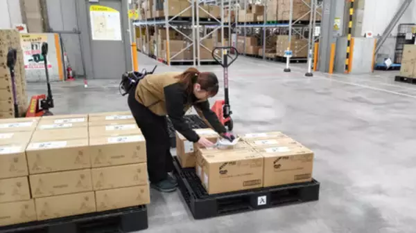 アスクル、物流施設を公開＝サイバー攻撃から１カ月、手作業続く