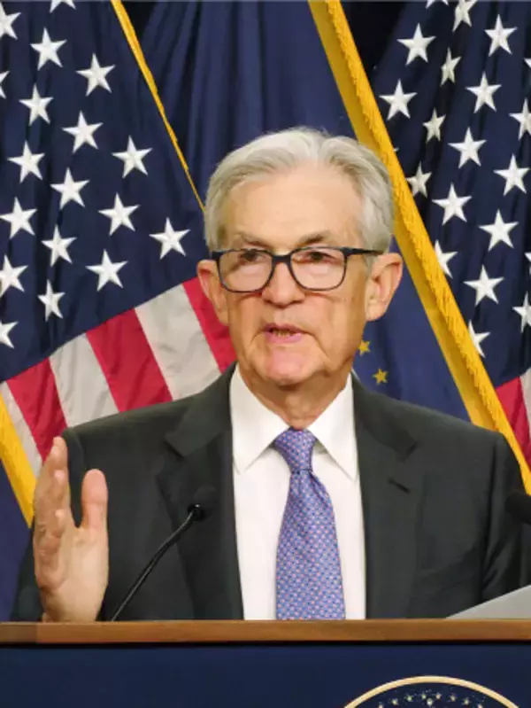 米ＦＲＢ、０．２５％利下げ決定　