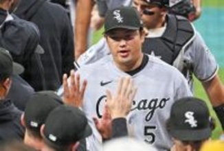 迎えられる村上　大リーグ