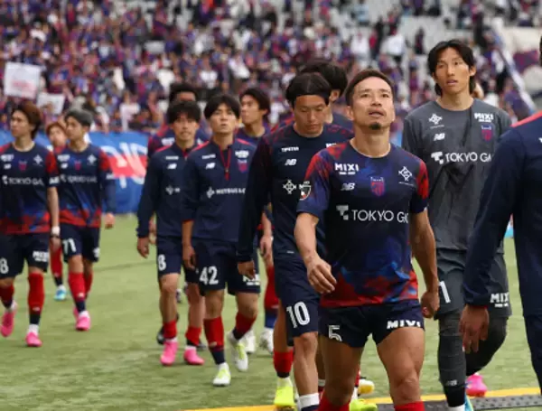 浮かない表情のＦ東京イレブン