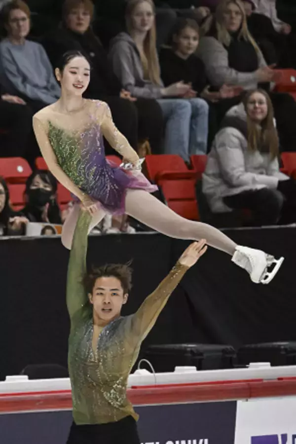 長岡、森口組は４位　フィギュアＧＰ