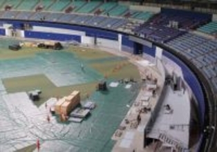 外野テラス席の工事公開