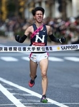 ゴールする日大の大仲　箱根駅伝
