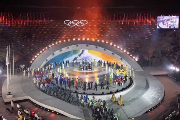 入場する各国の選手団　五輪