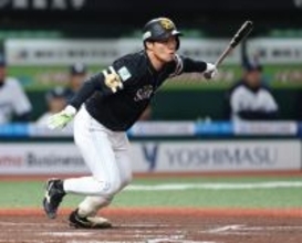 海野の２点三塁打　プロ野球