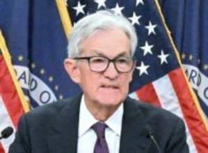 パウエル氏、暫定議長就任＝一部高官が異論―ＦＲＢ