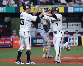 先制本塁打の西川　プロ野球