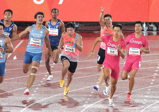 決勝の小池と桐生　アジア大会