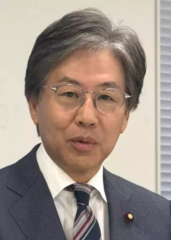 中道幹事長に安住、中野氏