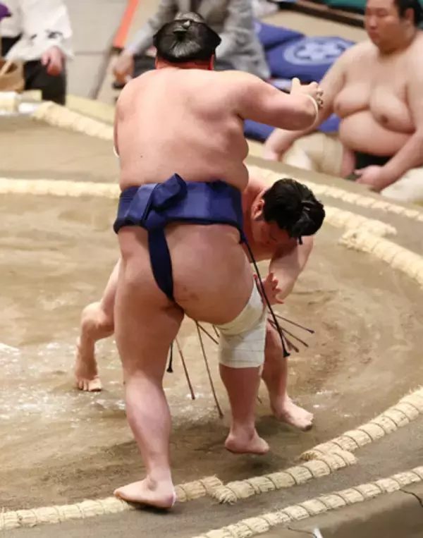炎鵬、感慨深く＝大相撲夏場所