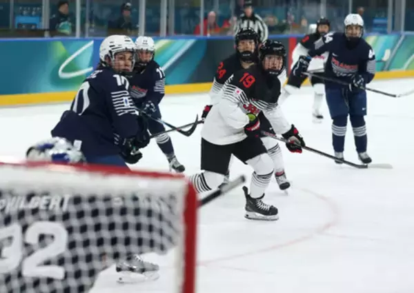 肝心の初戦、終盤に打開＝若返った日本が白星発進―アイスホッケー女子〔ミラノ・コルティナ五輪〕