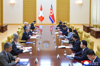 北朝鮮とスイスの外相会談