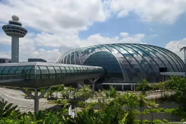 航空旅客に「ＳＡＦ税」