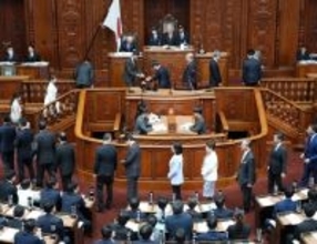 議員点呼、ＡＩ音声で